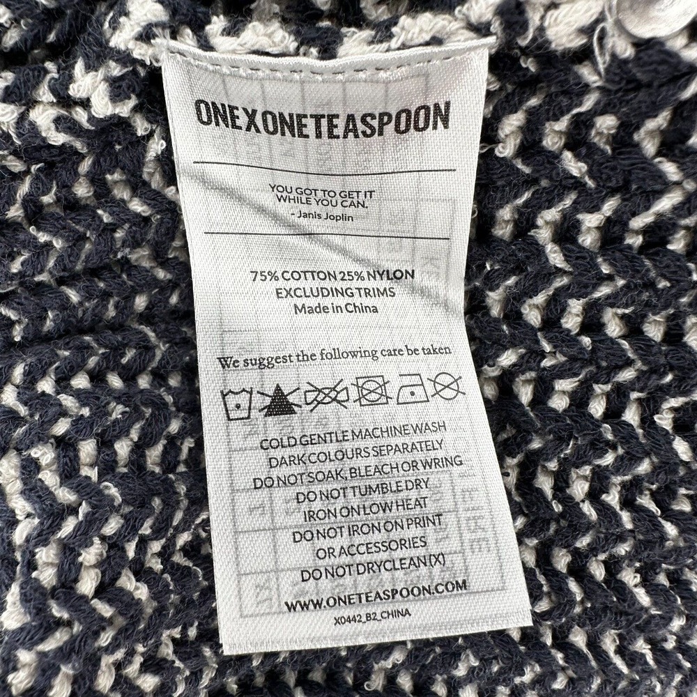 One x One Teaspoon Tunic Sweater Womens LARGE Blue Ivory Oversized‎ Striped - Picture 12 of 15